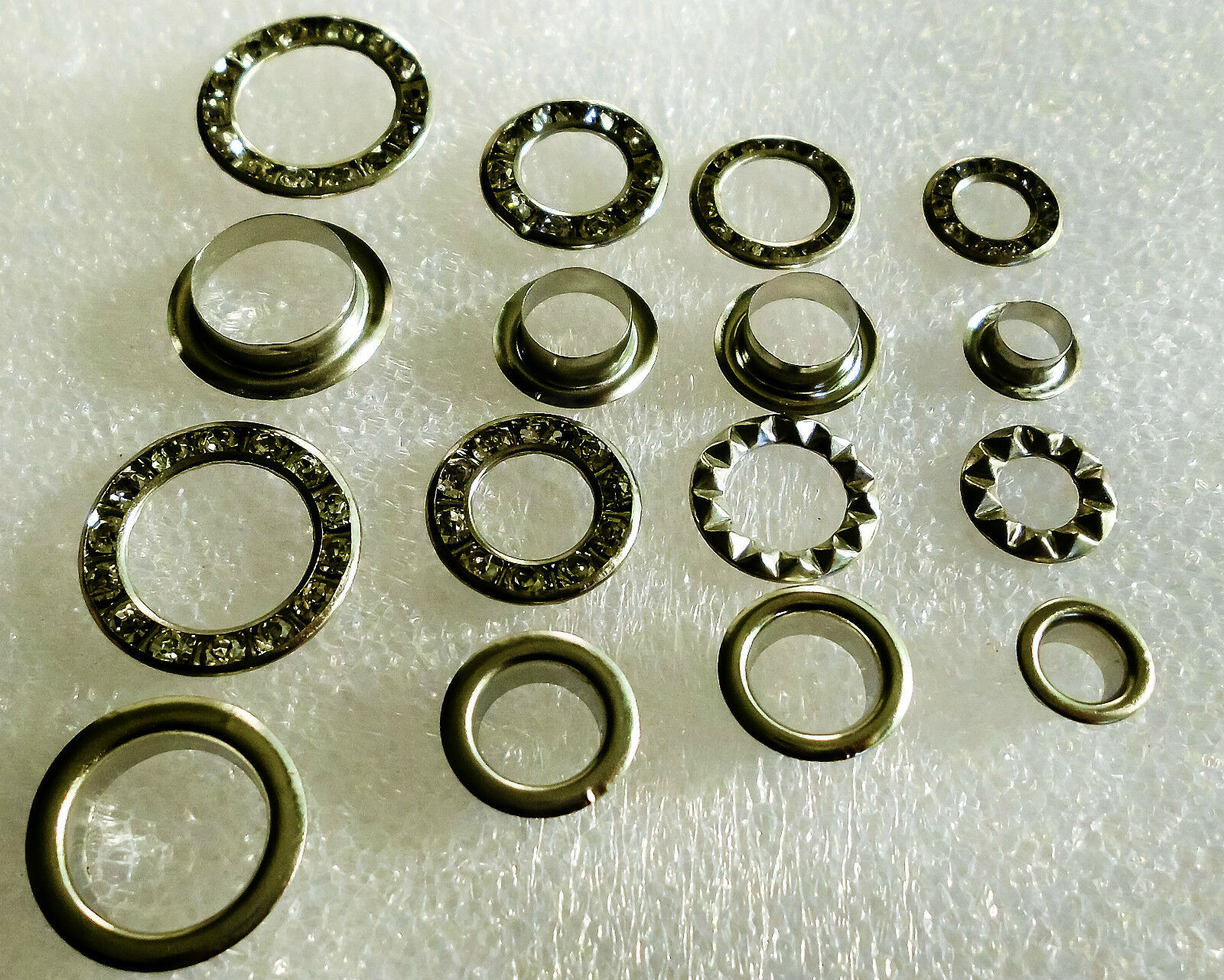 EyeletsRhinestone Eyelets with washer 3 colours various sizes Jasz