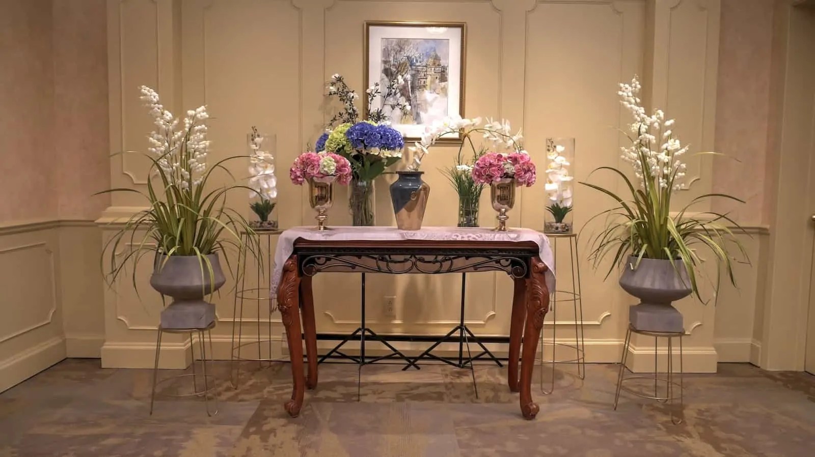 Floral Arrangements JJ Cardinal Résidence funéraire Funeral Home