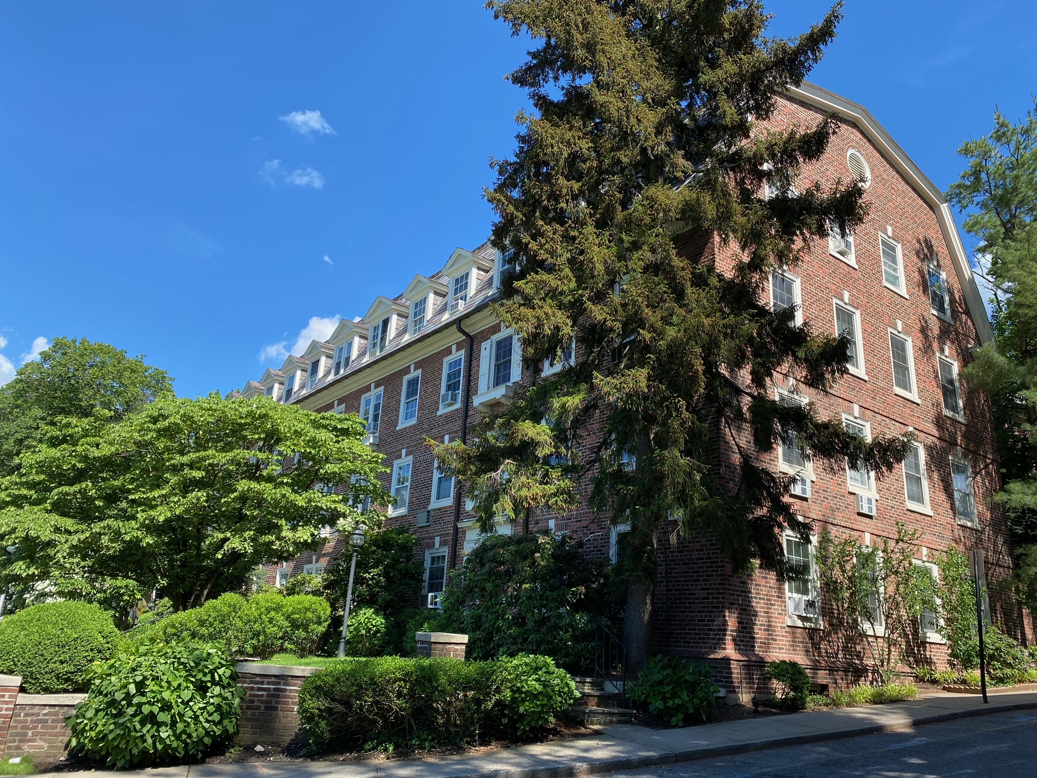 SOLD…2BR CoOp Bronxville Schools JLB Homes