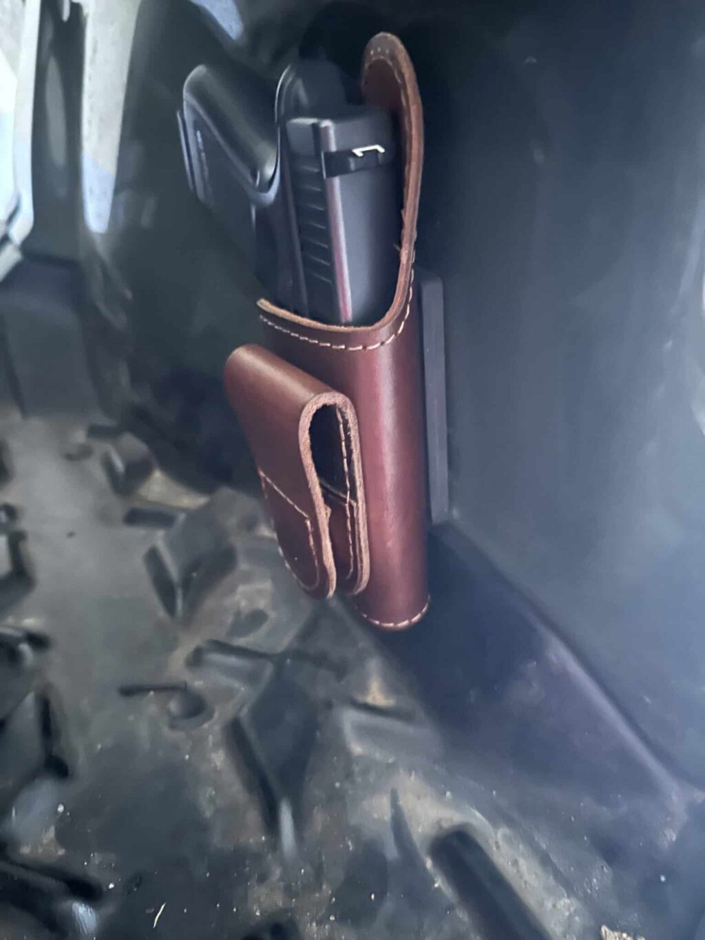 Mount Use as a Car Gun Holster