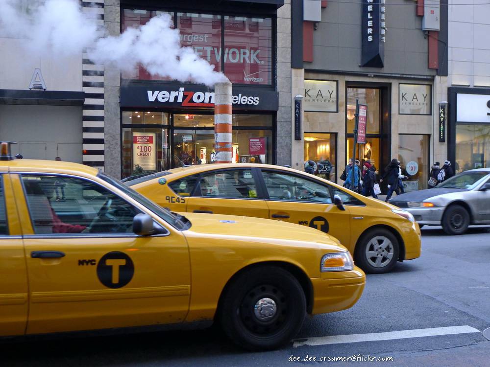 Apple is working on an electric car, Wall Street Journal reports Jmagz