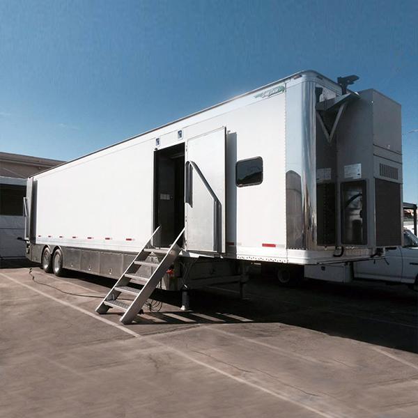 Trailer 2 48′ Wardrobe Trailer J&M Racks