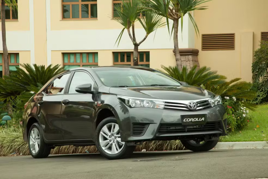 Toyota Corolla Altis 2015