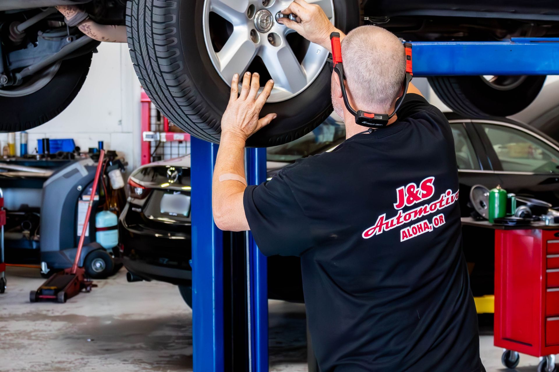 J&S Automotive