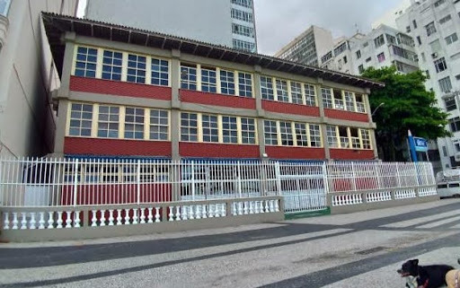 João Mendes vota pelo tombamento de escola pública tradicional de Copacabana