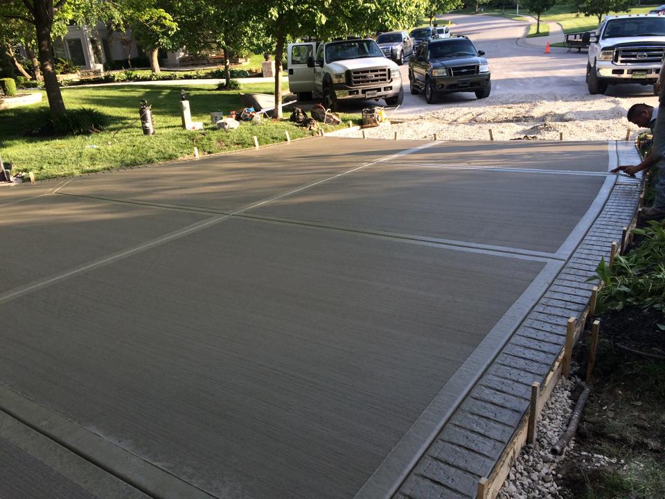 How Do You Properly Maintain a New Kansas City Driveway? Johnson Concrete