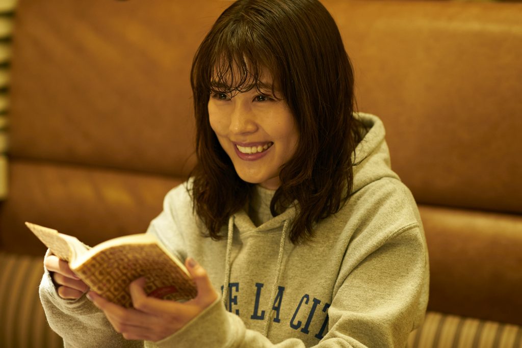 【場面写真】菅田＆有村の猛スピードで燃える恋愛 映画「花束みたいな恋をした」 ラジトピ ラジオ関西トピックス