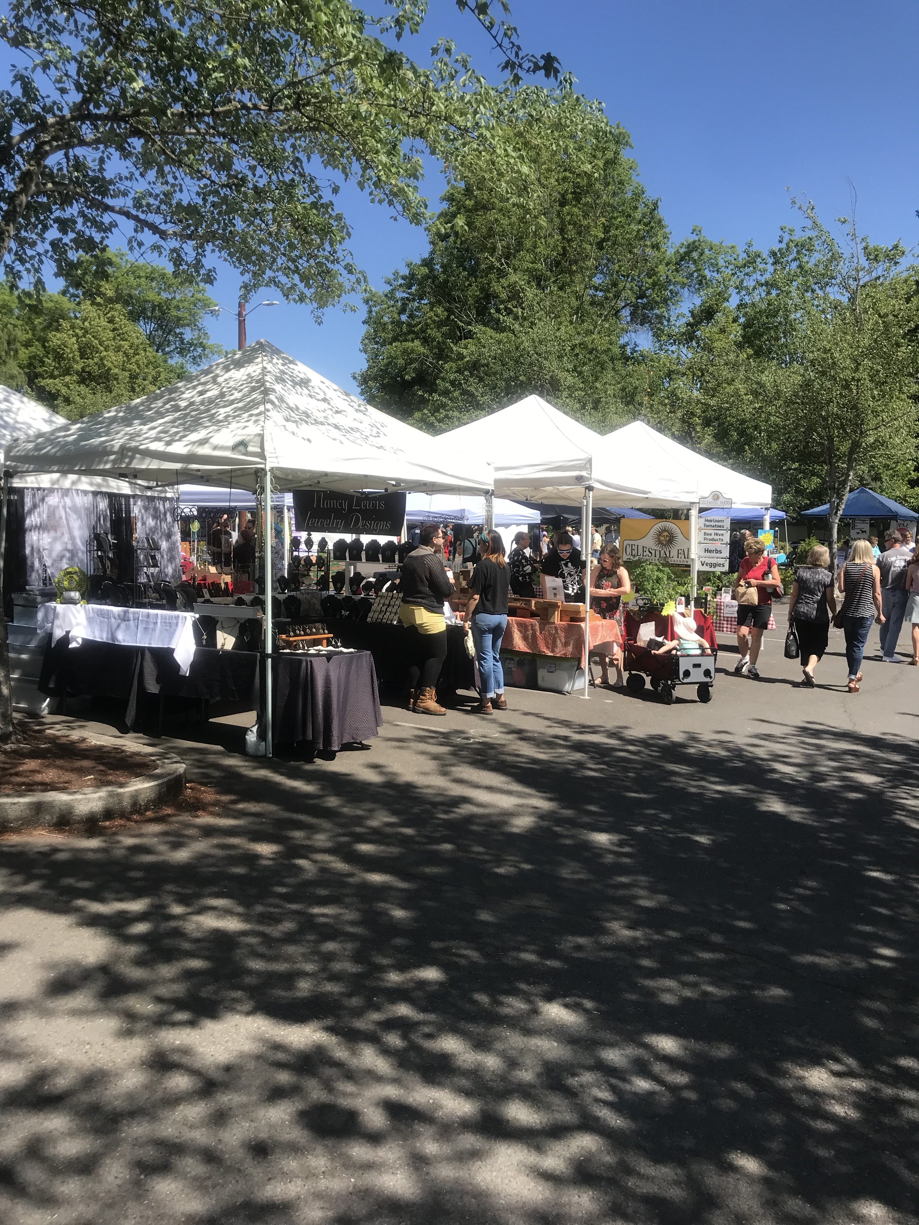 Christmas Market Salem Oregon 2024 Buying Vendor Table Ideas Oregon_Salem_FarmersMarket Joeann’s View