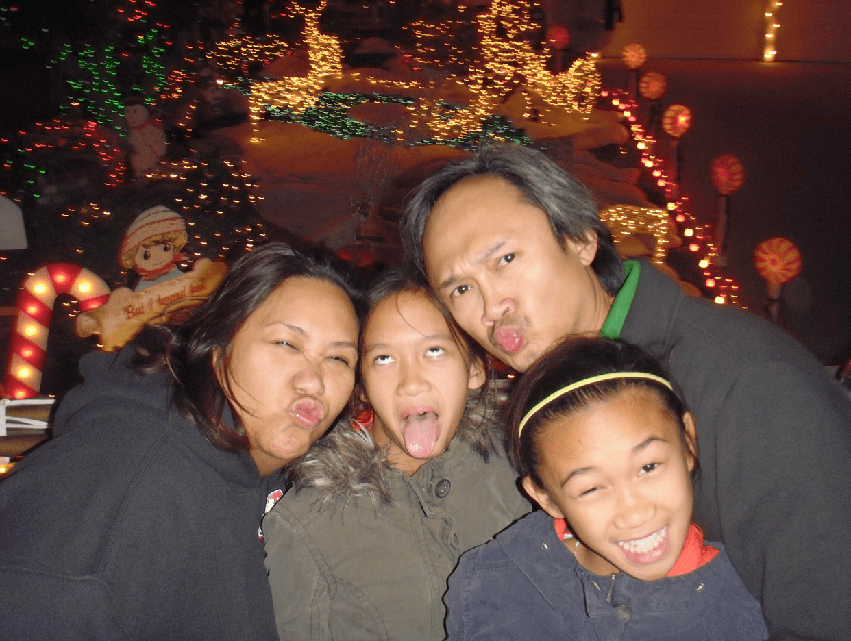 Holiday Celebrations and Christmas Lights Display in Santa Clarita