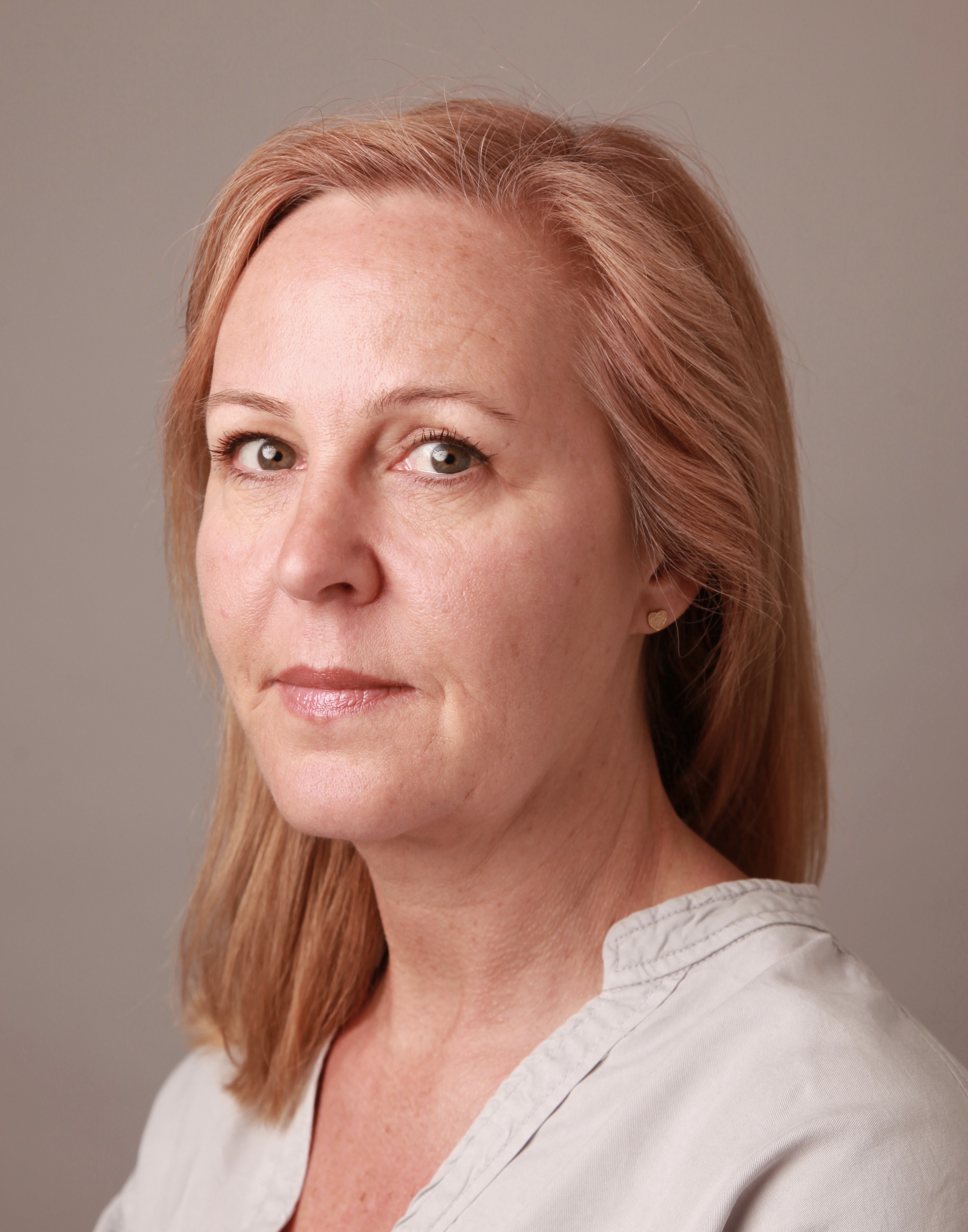 Headshots / Showreel / Voicereel JO EMERY