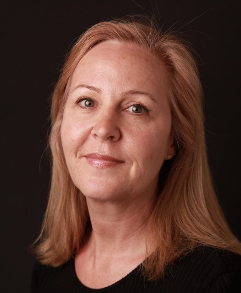 Headshots / Showreel / Voicereel JO EMERY