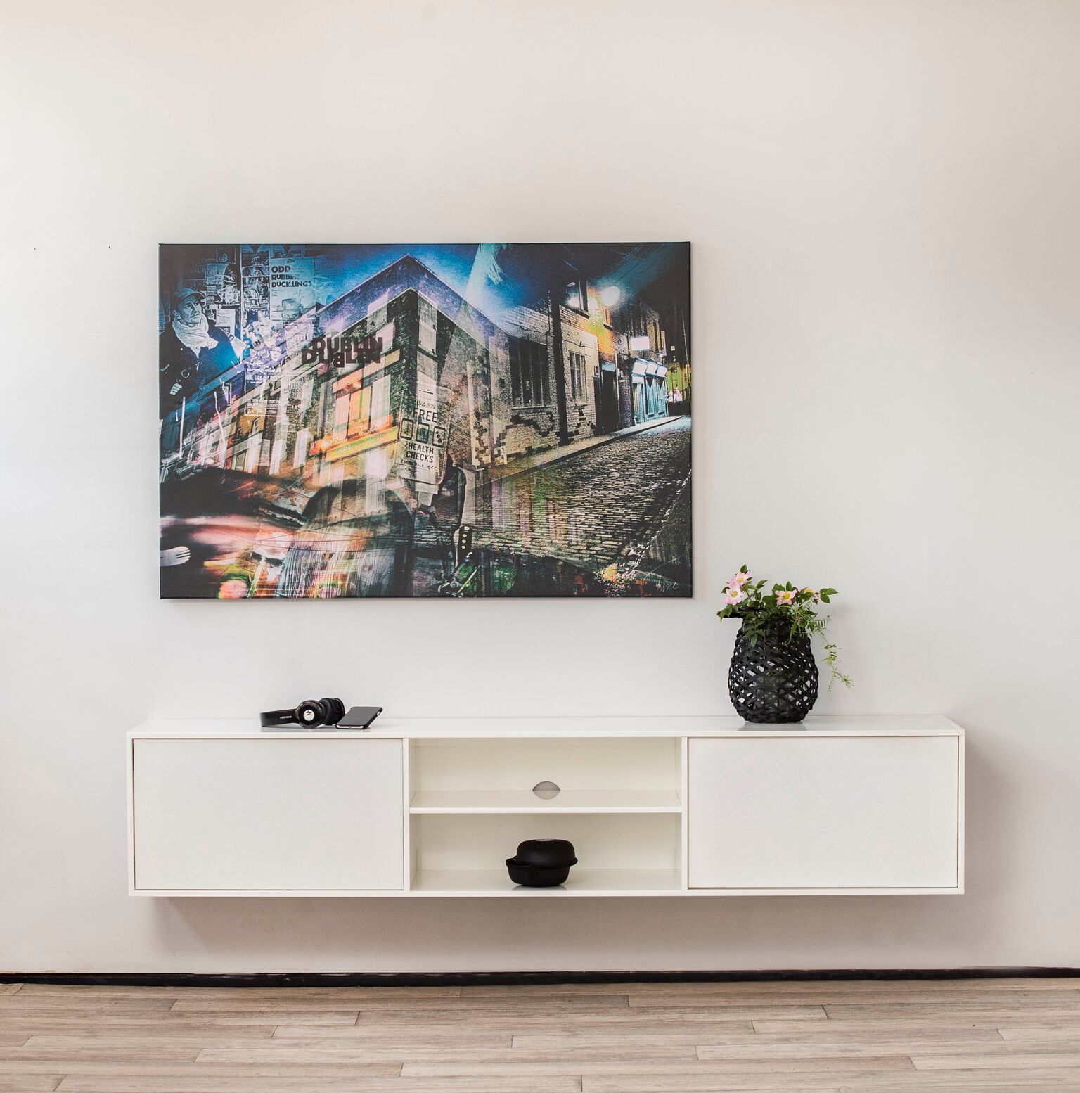 Tvreol fra Square Jørgen Hansen Møbler i Ørbæk