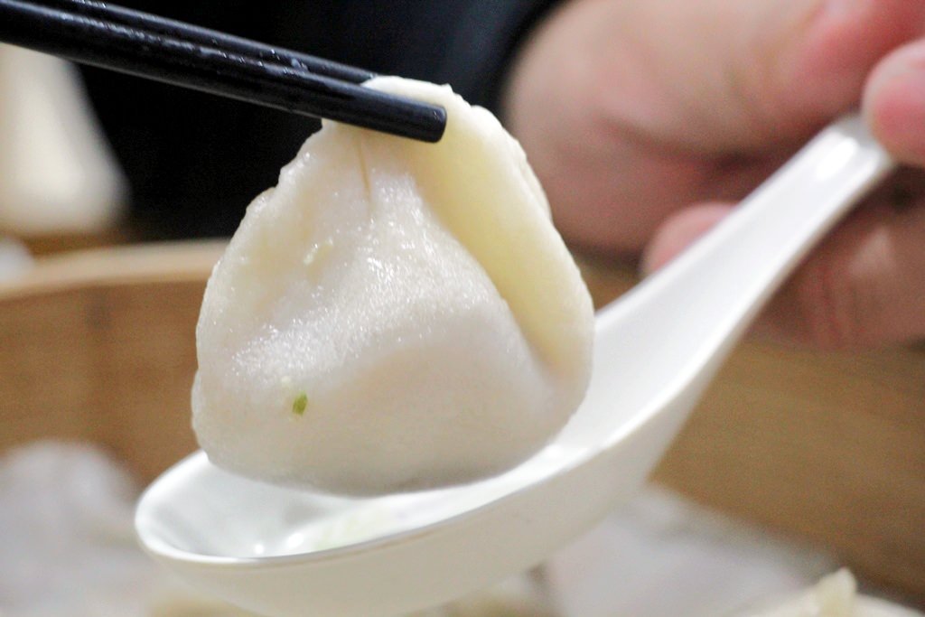 美滿小籠湯包，台中大里讓你從早到晚都能享用爆漿湯包的美味。