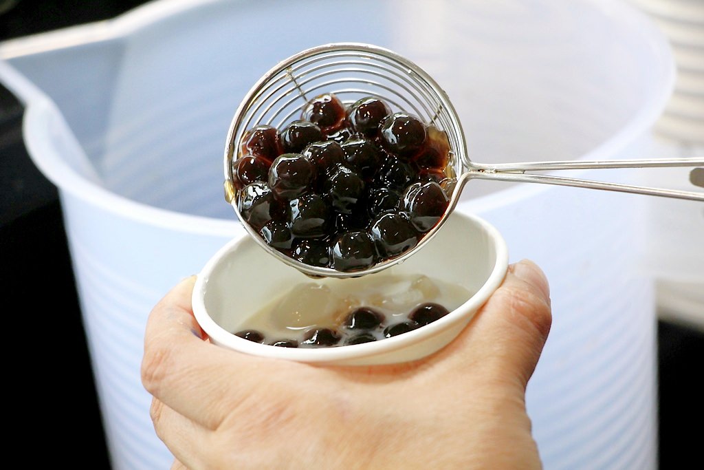 台中南區，水云茶堂-阿里山鐵道紅茶，近烏日區，有外送。