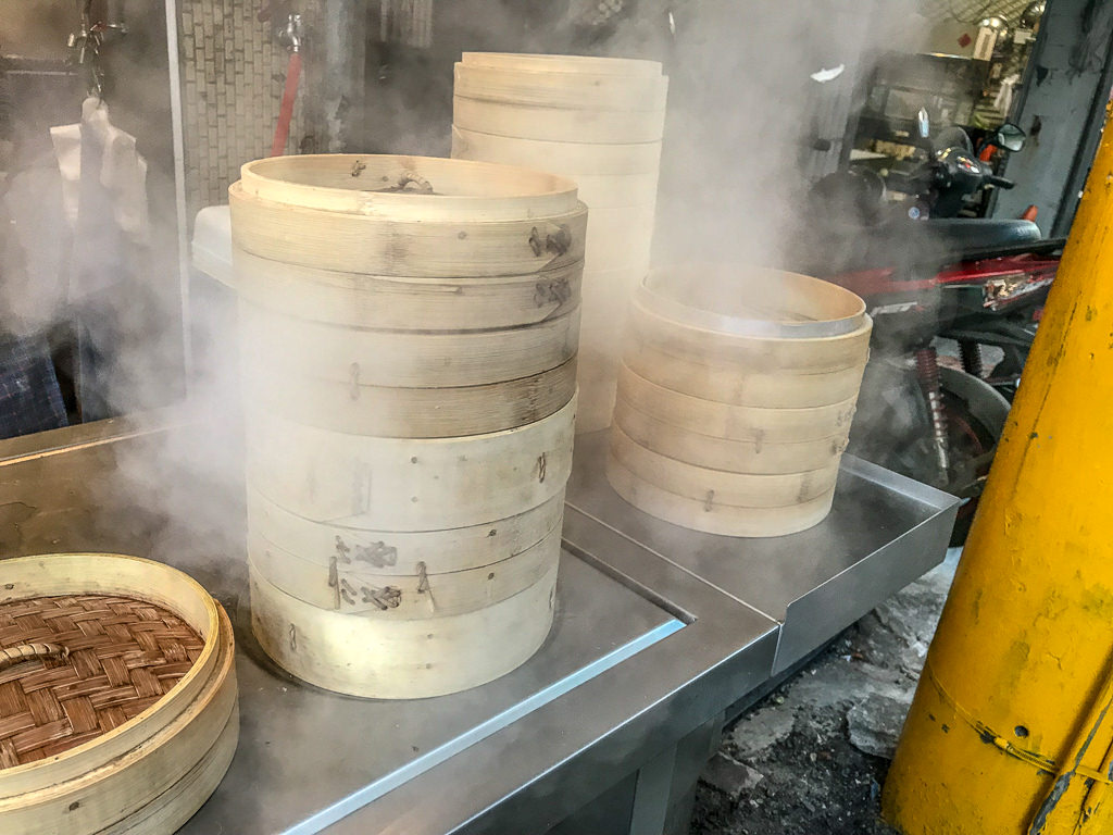 台中烏日，蓁蓁小籠湯包/小籠包!口味樸實，老闆娘很熱情….