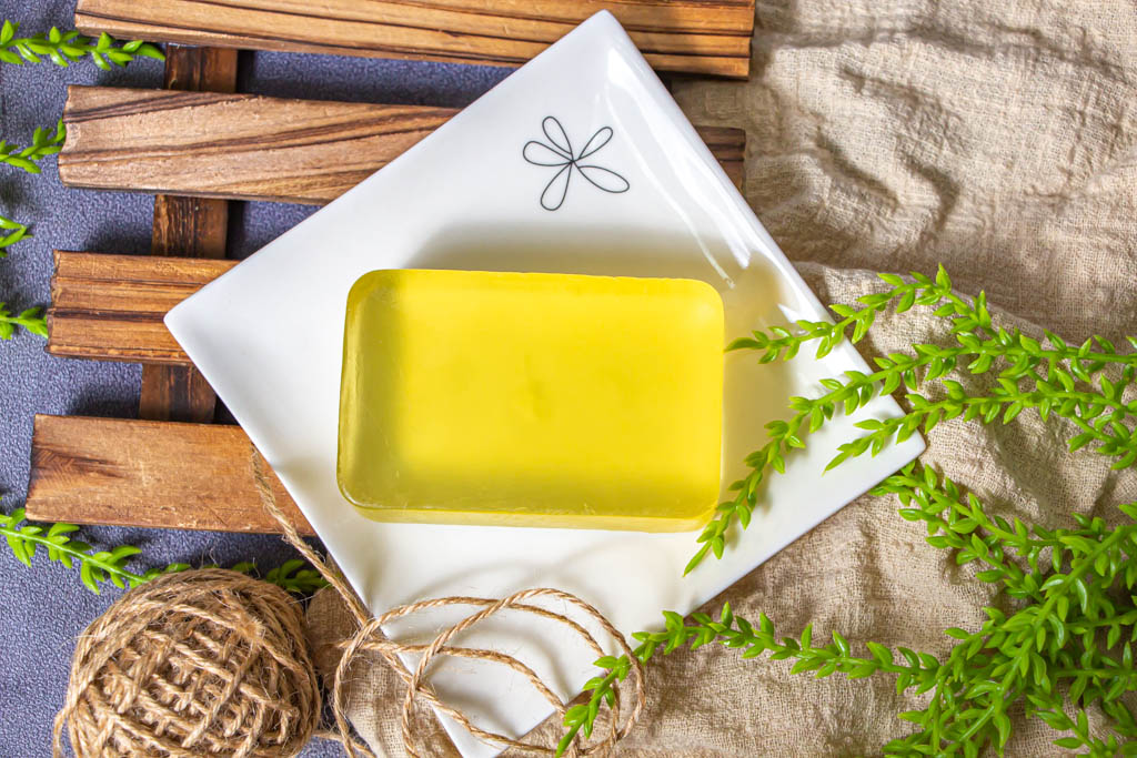 森之精，帶有檜木香的精油手工皂&髮膚沐浴露，近期還有空氣清淨噴霧。