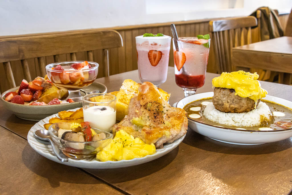 台中西區，凡日 bread & meal，近審計新村。