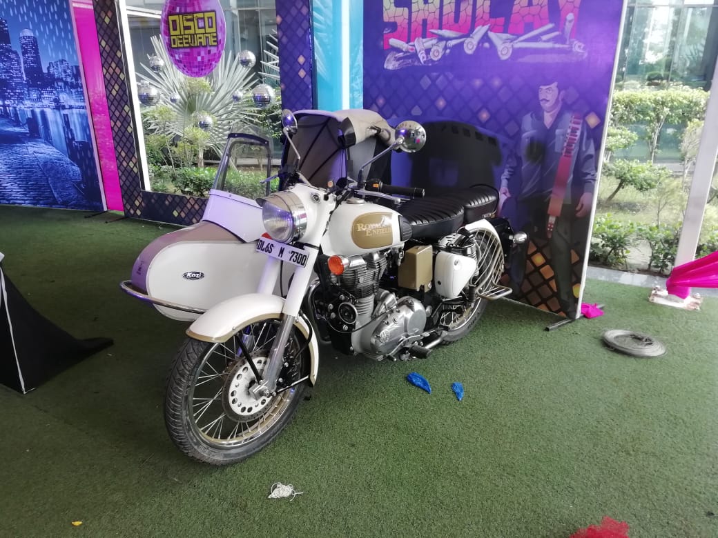 Bike With Sidecar On Rent in delhi