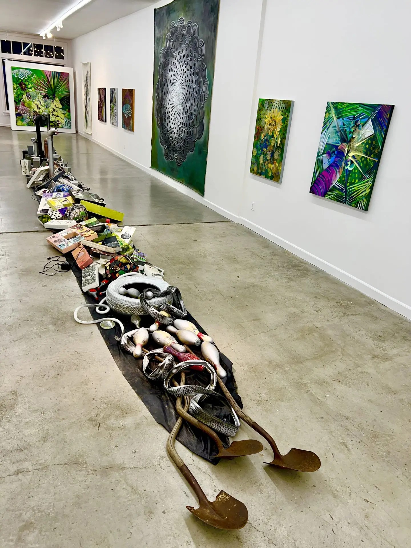 Submarine 35'x5'x5', multi media