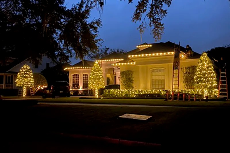 Custom Outdoor Holiday Lighting Installation for Homes & Businesses in