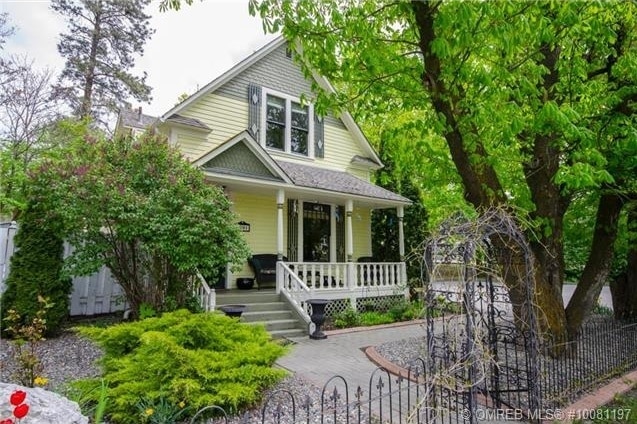 3 bed 2 bath East Hill Heritage Home for Sale in Vernon BC