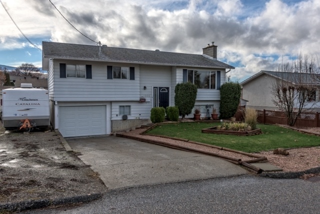 4 Bedroom 3 Bath East Hill Home For Sale in Vernon BC