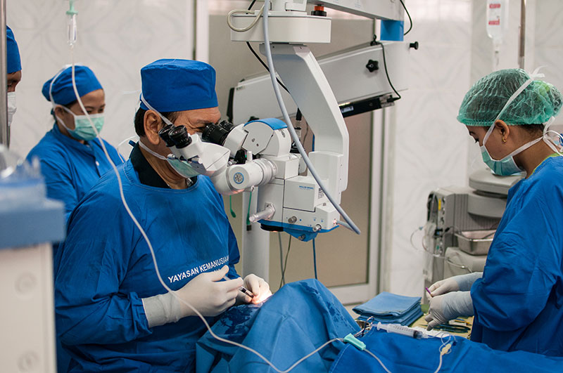 FREE CATARACT SURGERY The John Fawcett Foundation