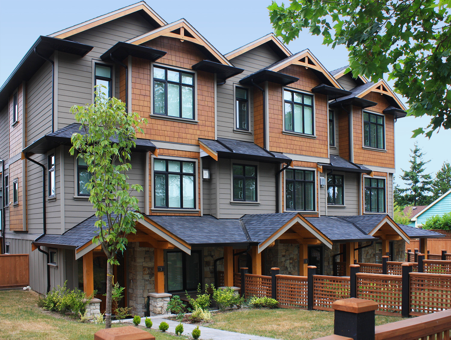 R7front1 John Gower Design