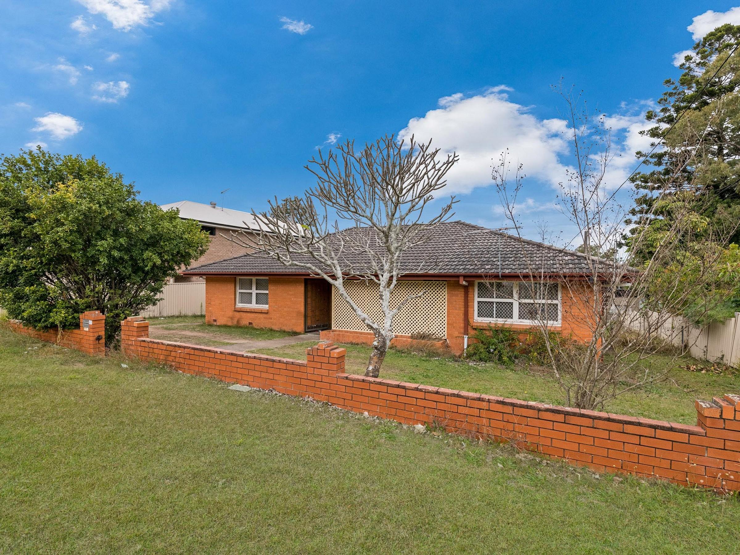 246 Lister Street, Sunnybank, Queensland 4109 1019 John Heng