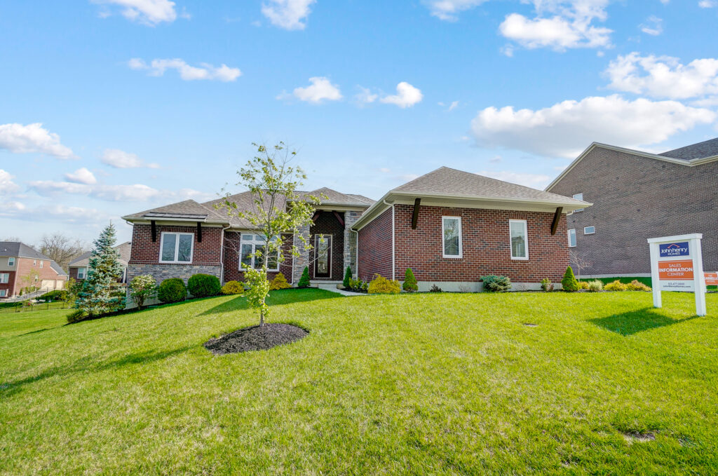 8971 Oakcrest Way John Henry Homes Lakota Schools