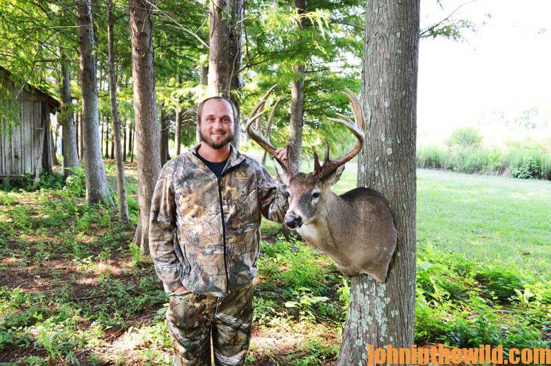 A 1713/8 Inch Louisiana Giant Buck Deer with Dusty Myers John In The