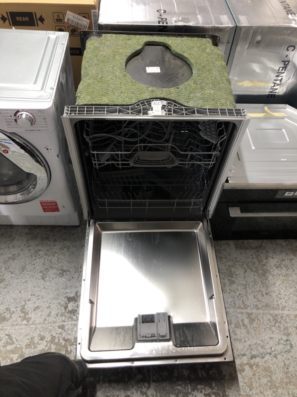 John Pye Auctions BOSCH INTEGRATED DISHWASHER MODEL SMV2ITX18G