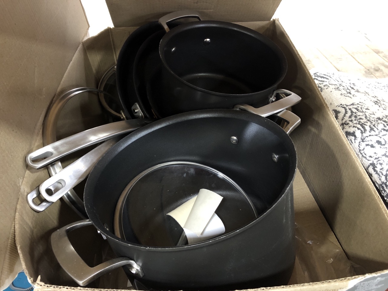 John Pye Auctions KIRKLAND SIGNATURE 6 PIECE NONSTICK HARDANODIZED