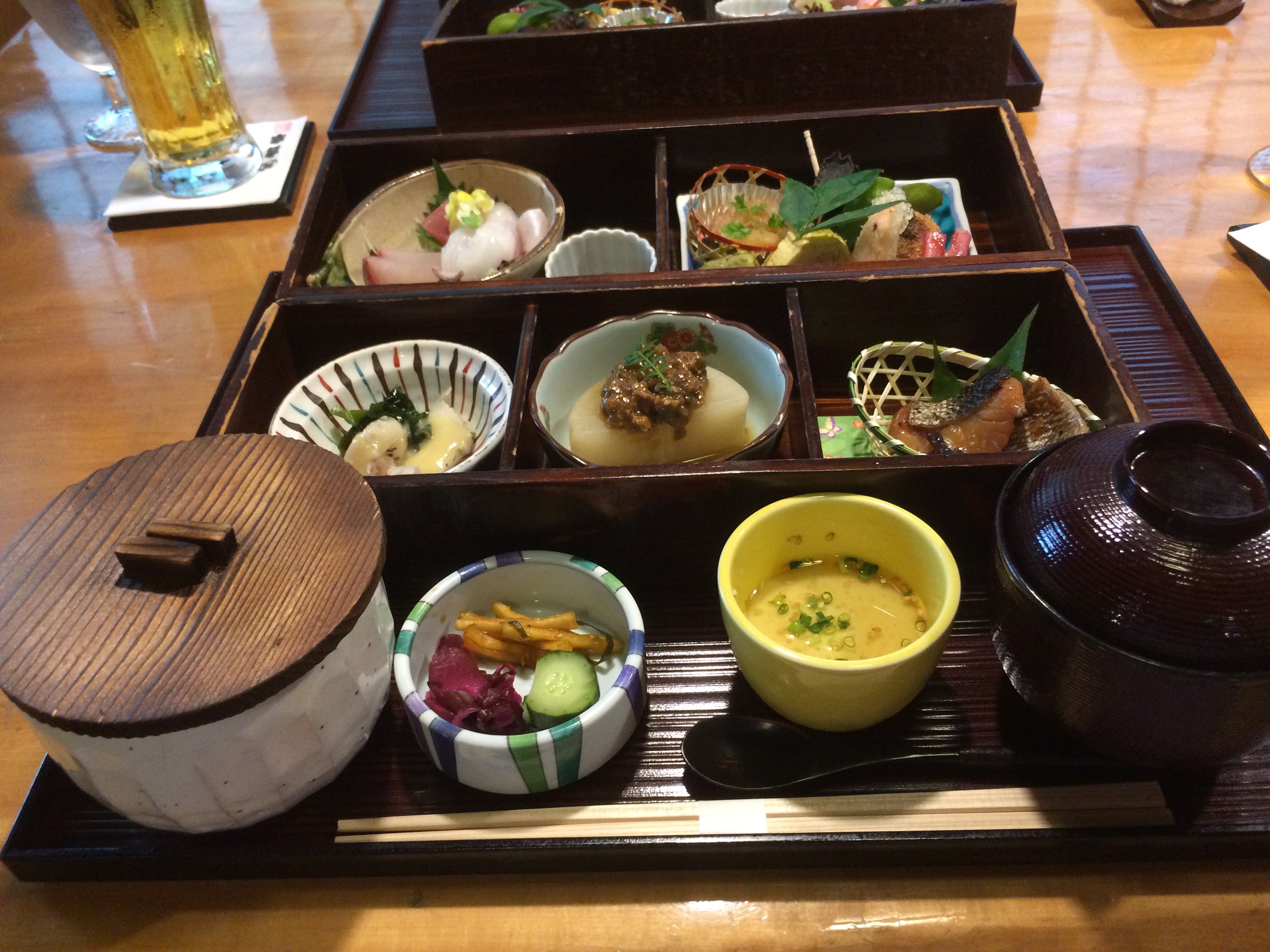 Tokyo Food! Musical Bento Boxes! Sea Urchin Tempura! Biting Down Hard