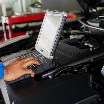 Auto Repair Cedar Rapids IA - Mechanic Near Me - Oil Change