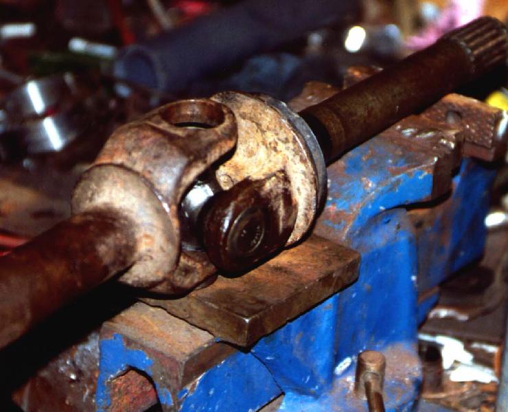 Changing Axle Shaft UJoints