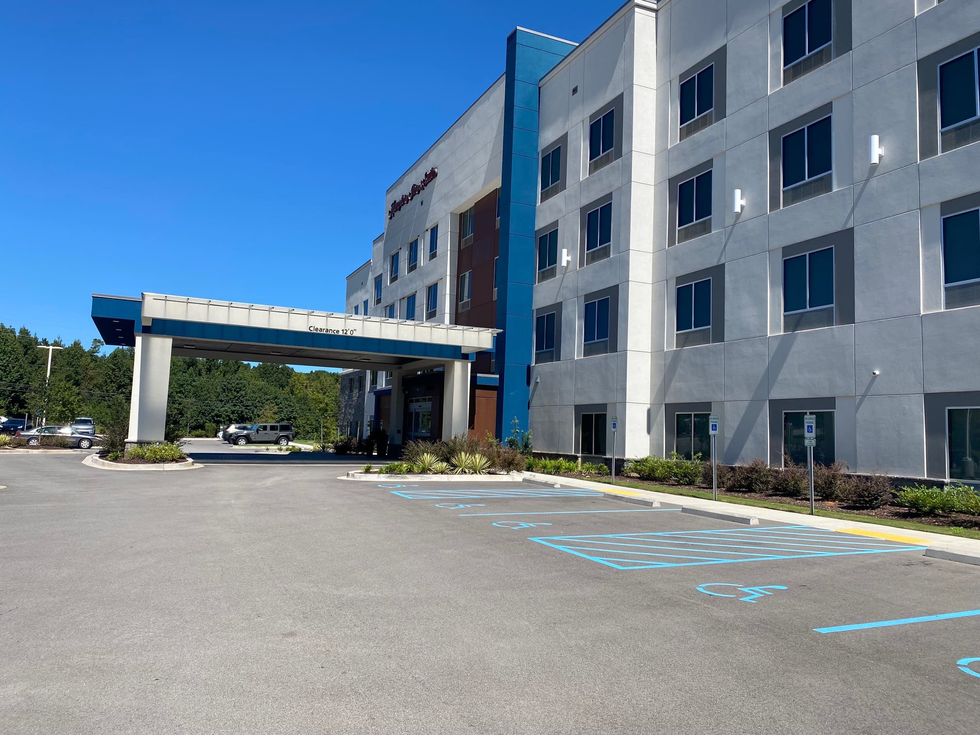 Hampton Inn and Suites Johnson & Lesley Construction Company, Inc.