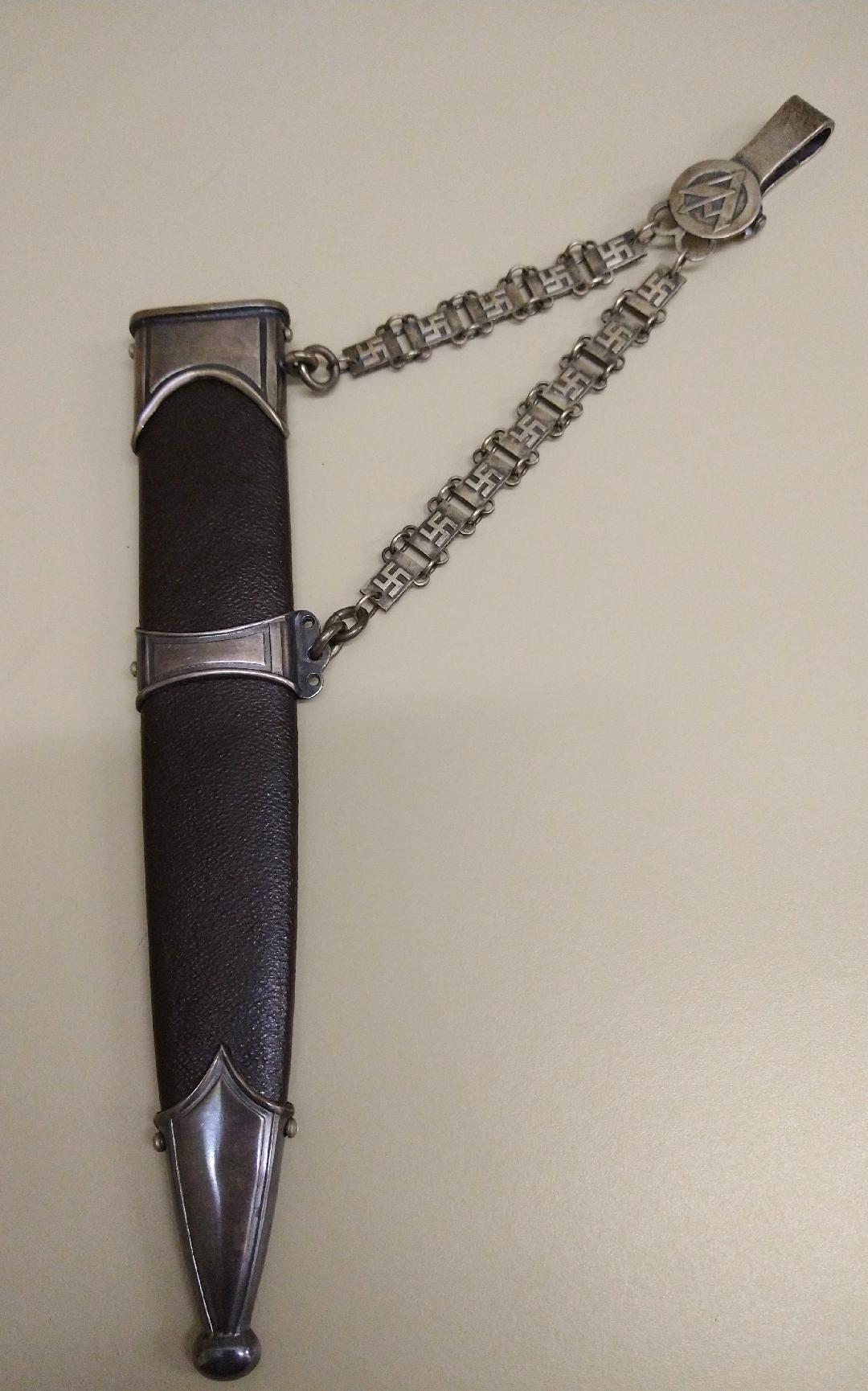 Johnson Reference Books & Militaria