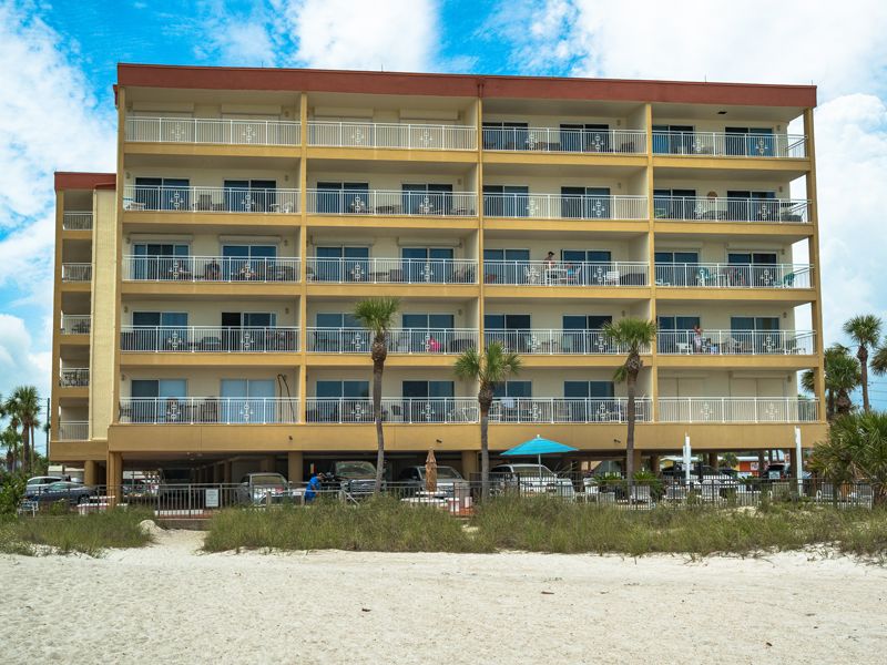 Madeira Norte Condominiums Johns Pass Condos
