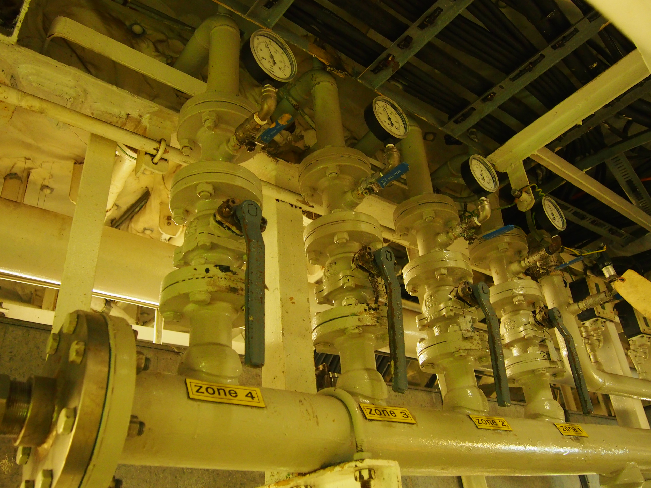 Touring the Engine Room JOIDES Resolution