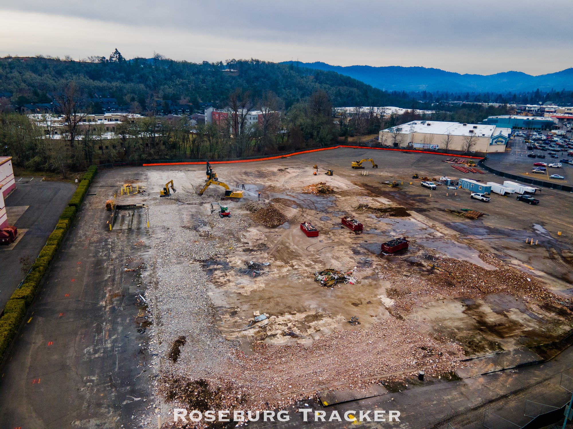Crews Take Down Last Remaining Walls of Old KMart Building