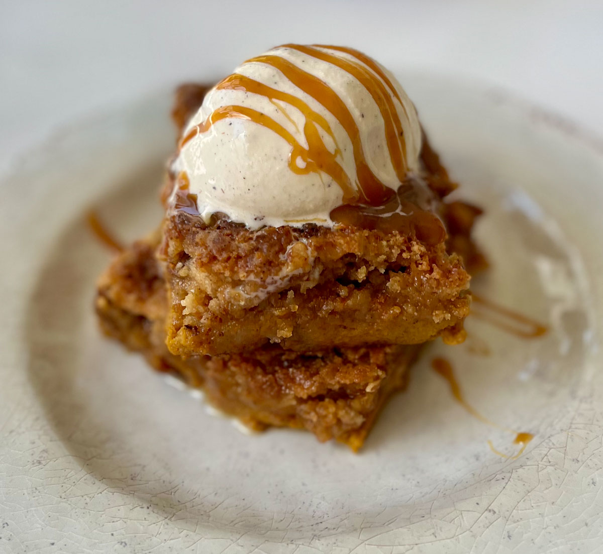 Easy Pumpkin Pie Crunch Cake With Pecans And Toffee