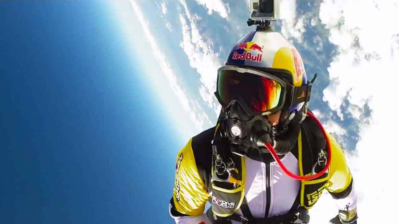 Breathtaking High Altitude Acrobatic Skydive From 32,000 Feet TEEM