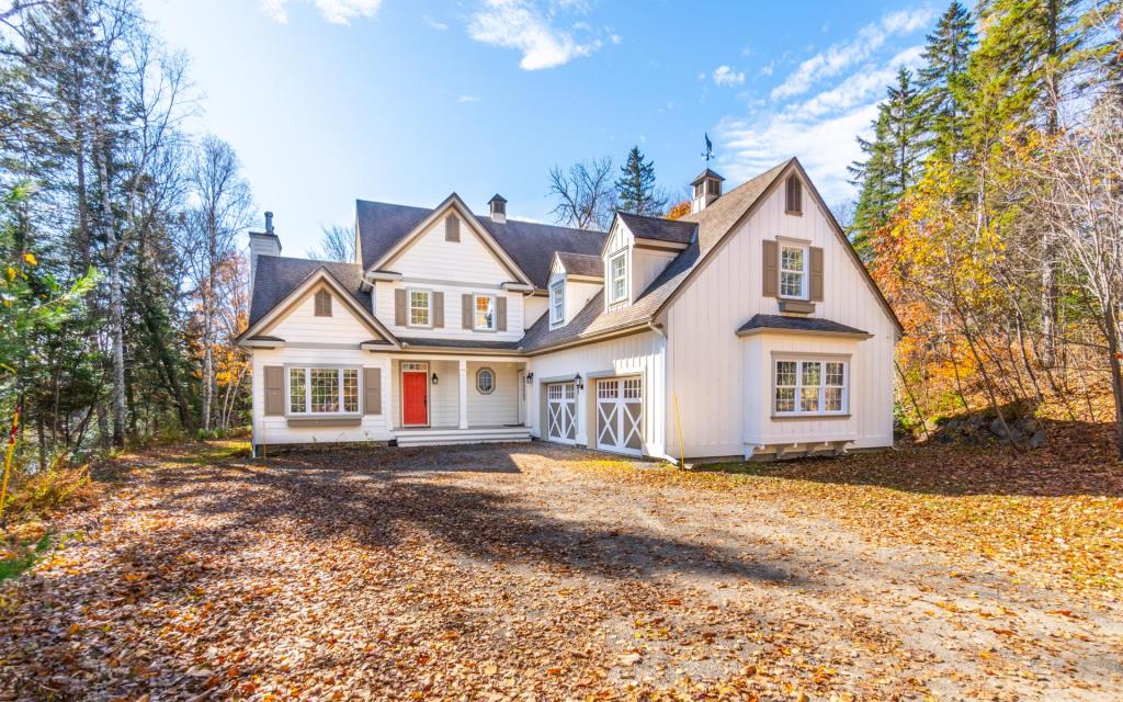 Maison de rêve à vendre en pleine nature à MontTremblant Joli Joli