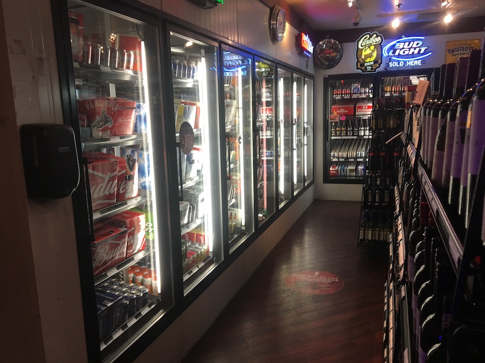 IMG_0811 Pitt Meadows Pub & Liquor Store