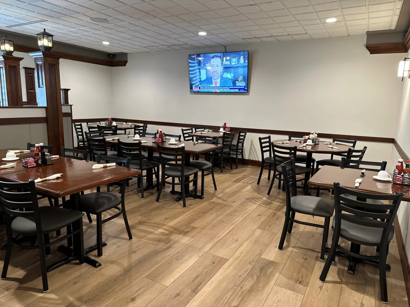 About Jolly Inn Polish Restaurant & Banquet Hall in Chicago