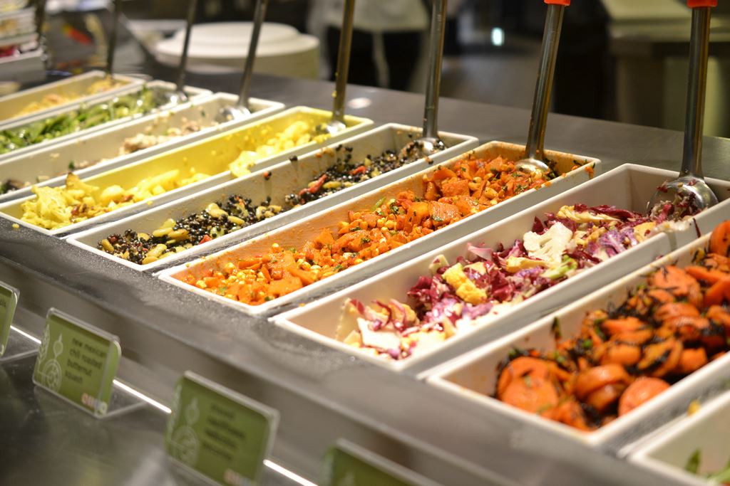 Family Comfort Food at Lemonade Restaurant Jolly Tomato