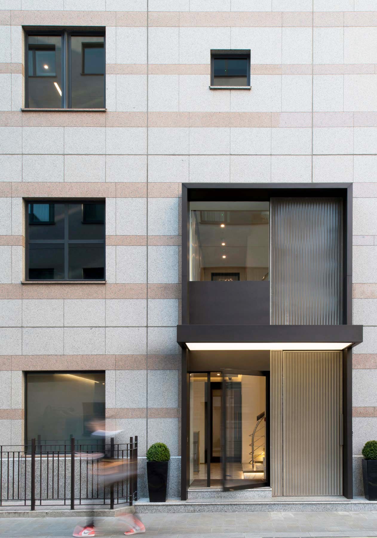 Mactaggart Family & Partners JONATHANJUNIPER