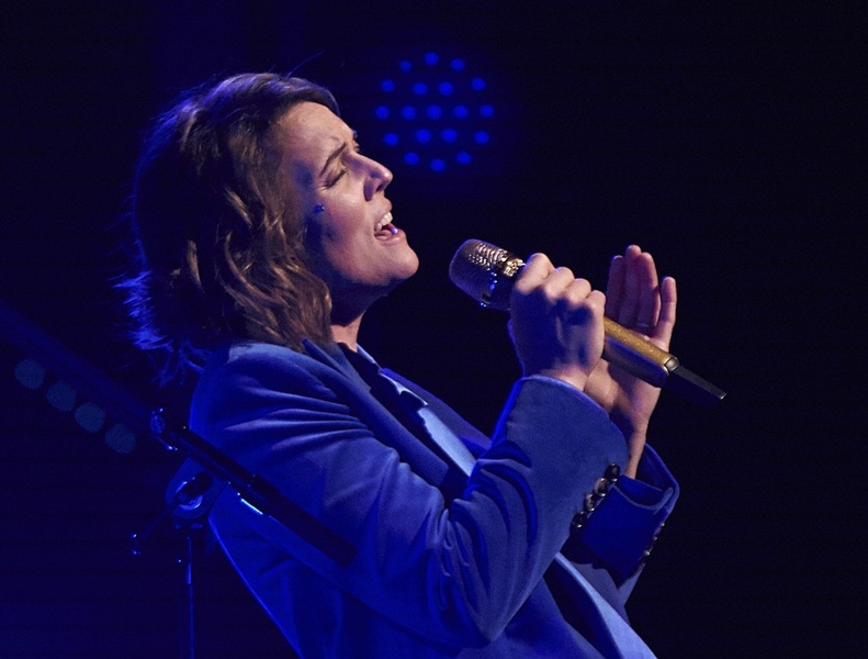 Joni Mitchell Library Joni Mitchell makes rare public appearance at