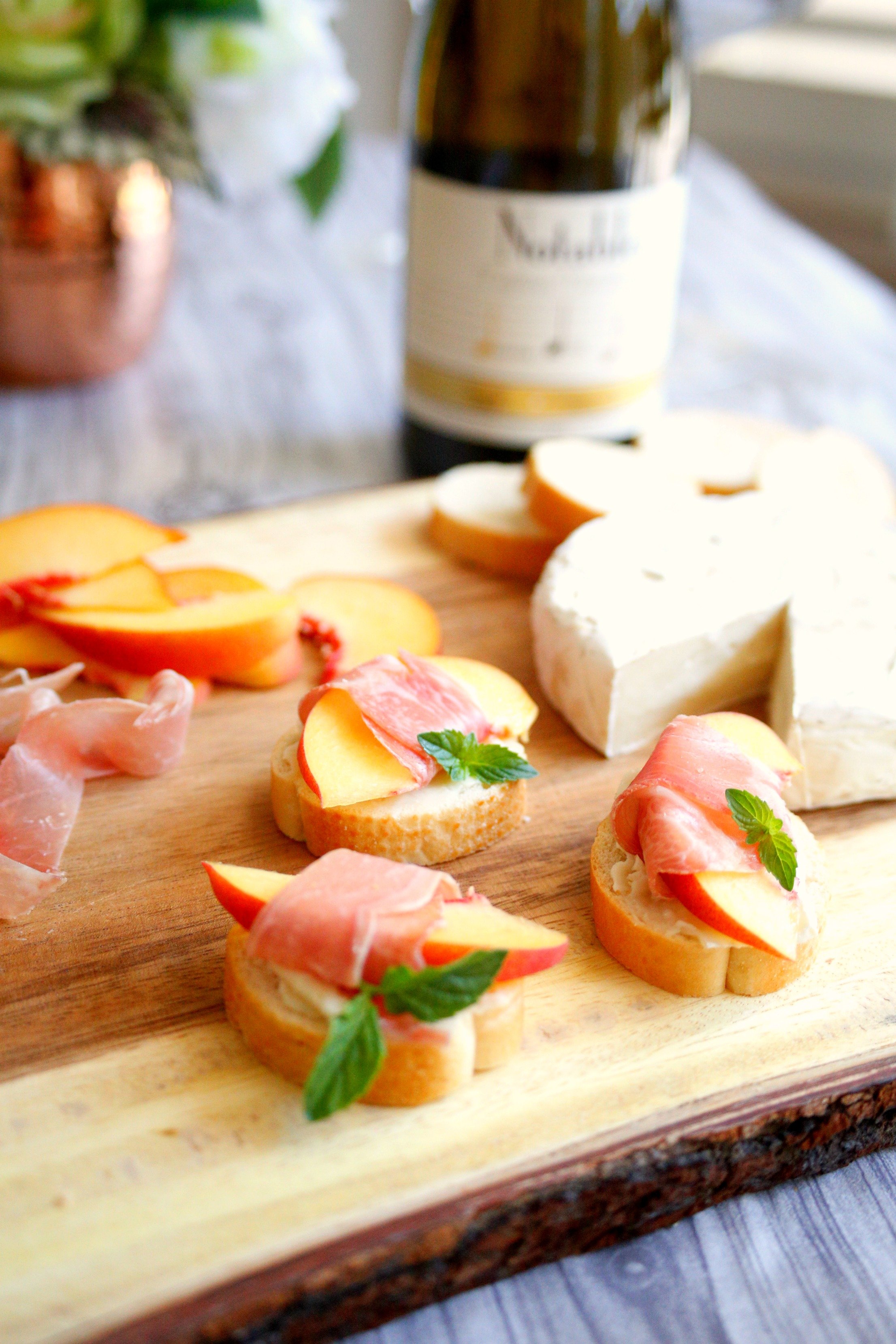 Notable Wines Chardonnay Hors D'Oeuvre pairing Brie, Peach, and Prosciutto Crostini Jordan's